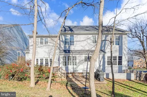 8709 Middleford Dr, Springfield, VA 22153 photo 36