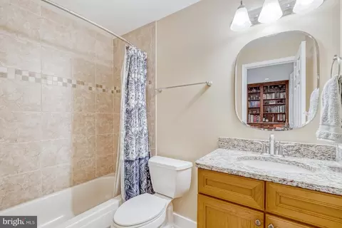 8709 Middleford Dr, Springfield, VA 22153 photo 34