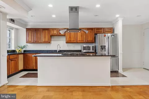 7087 Spring Garden Dr #202, Springfield, VA 22150 photo 12