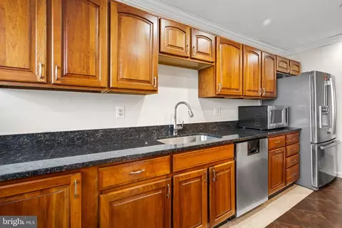7087 Spring Garden Dr #202, Springfield, VA 22150 photo 15