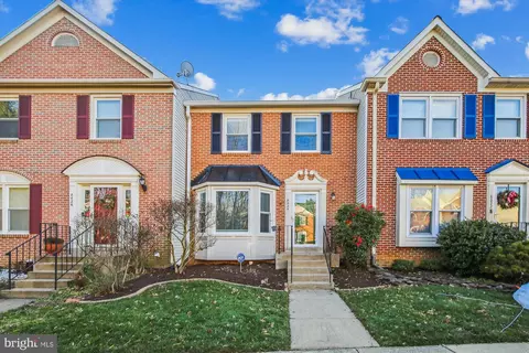 8024 Sky Blue Dr, Alexandria, VA 22315
