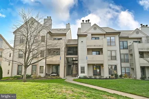 6945 Mary Caroline Cir #6945B, Alexandria, VA 22310