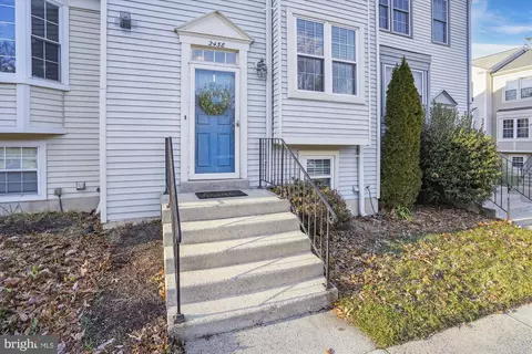 2458 Ridgehampton Ct, Reston, VA 20191 photo 3