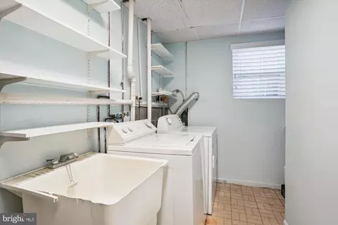 2458 Ridgehampton Ct, Reston, VA 20191 photo 39