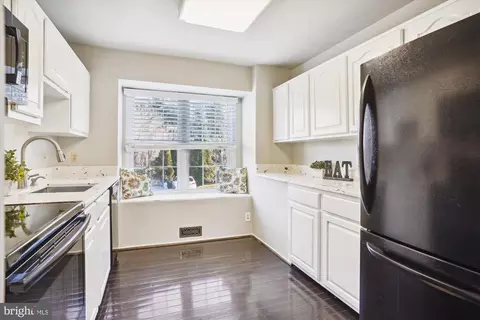 2458 Ridgehampton Ct, Reston, VA 20191 photo 14