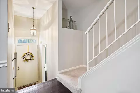 2458 Ridgehampton Ct, Reston, VA 20191 photo 4