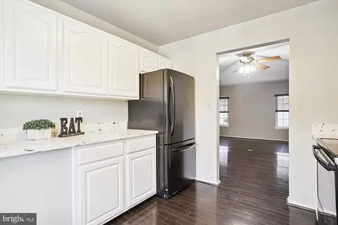 2458 Ridgehampton Ct, Reston, VA 20191 photo 16