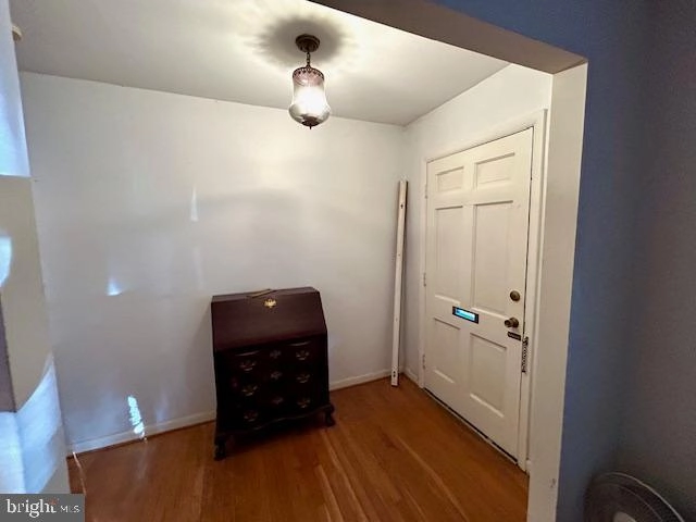 2042 Kirby Rd, Mclean, VA 22101 photo 3