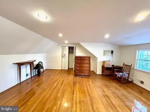 2042 Kirby Rd, Mclean, VA 22101 photo 19