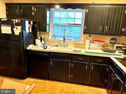 2042 Kirby Rd, Mclean, VA 22101 photo 11