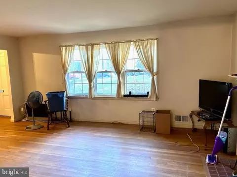 2042 Kirby Rd, Mclean, VA 22101 photo 5