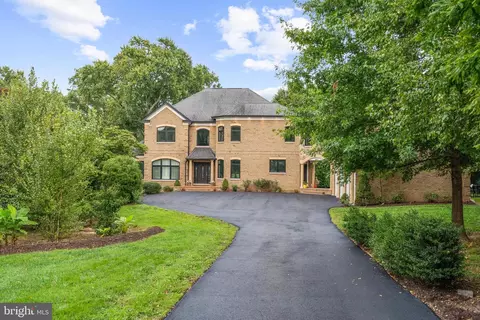 1645 Kirby Rd, Mclean, VA 22101 photo 4