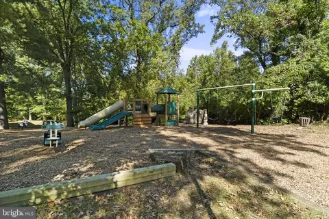 7680 Tremayne Pl #305, Mclean, VA 22102 photo 17