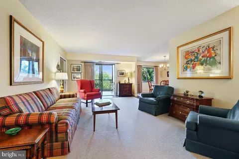5903 Mount Eagle Dr #406, Alexandria, VA 22303
