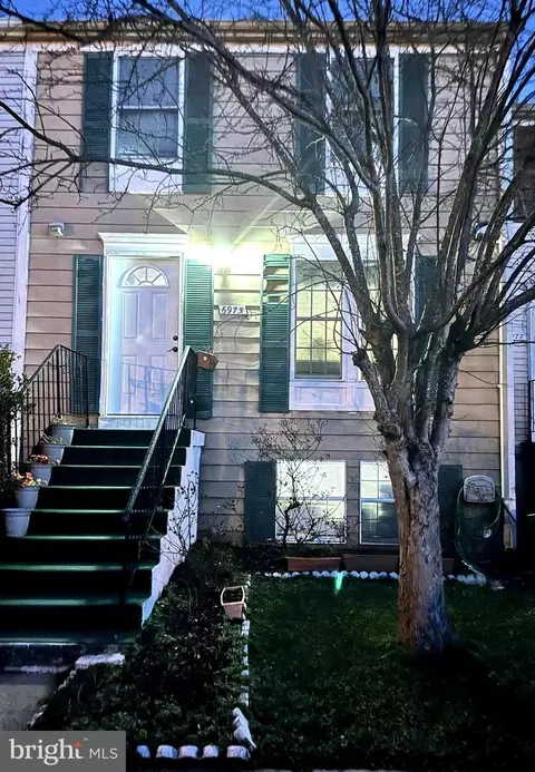 6975 Villa Del Rey Ct, Springfield, VA 22150