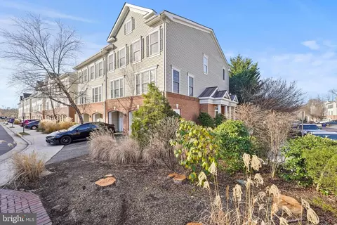 7100 Mason Grove Ct #23, Alexandria, VA 22306