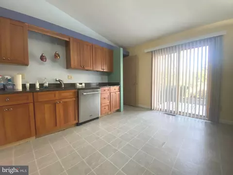 822 Walker Rd, Great Falls, VA 22066 photo 17