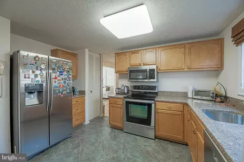 12324 Panama Rd, Reston, VA 20191 photo 9