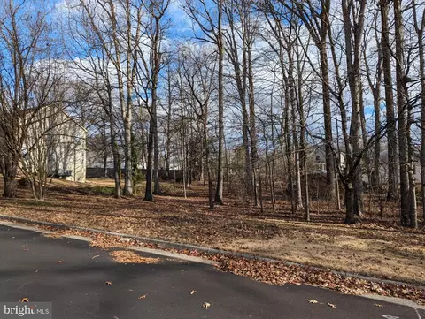 7207 Kyles Lndg, Springfield, VA 22150