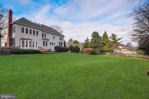 1209 Tottenham Ct, Reston, VA 20194 photo 4