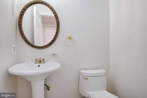 1209 Tottenham Ct, Reston, VA 20194 photo 32