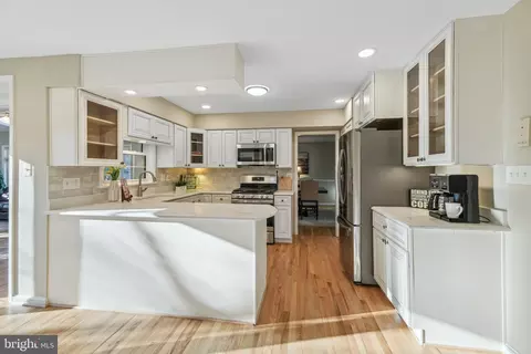 6010 Greeley Blvd, Springfield, VA 22152 photo 11