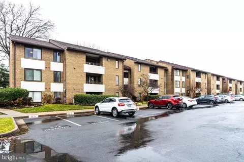 507 Florida Ave #201, Herndon, VA 20170