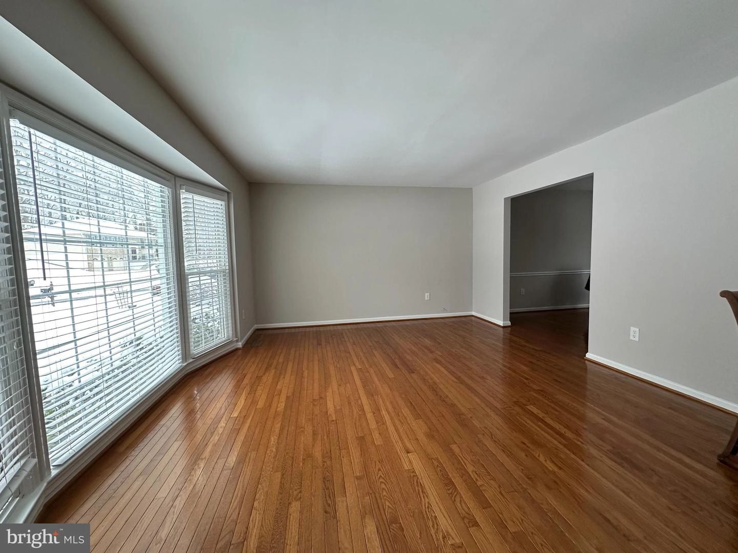 7796 Tangier Dr, Springfield, VA 22153 photo 3