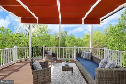 Exterior - 9307 Castle Hill Rd, Springfield, VA 22153 photo 5 of 18