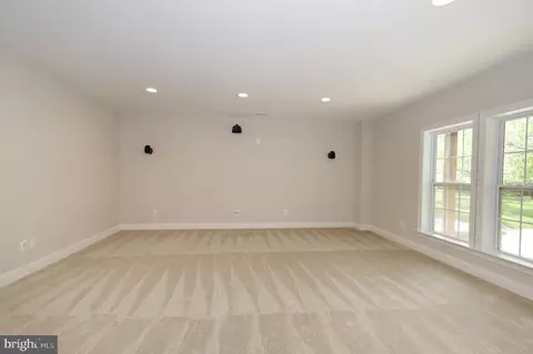 Other - 9307 Castle Hill Rd, Springfield, VA 22153 photo 14 of 18