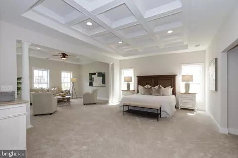 Bedroom - 9307 Castle Hill Rd, Springfield, VA 22153 photo 3 of 6
