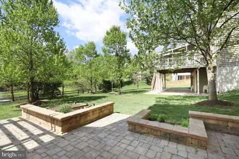 Exterior - 9307 Castle Hill Rd, Springfield, VA 22153 photo 12 of 18
