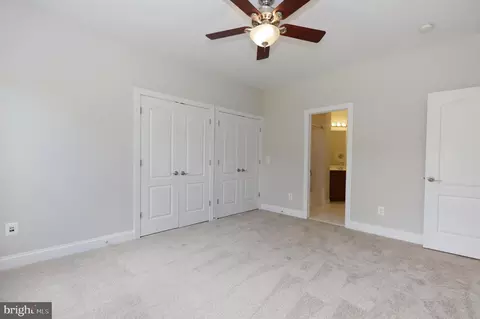 Bedroom - 9307 Castle Hill Rd, Springfield, VA 22153 photo 6 of 6