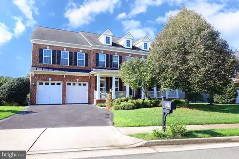 9307 Castle Hill Rd, Springfield, VA 22153