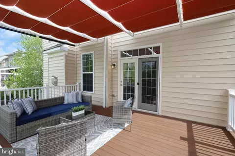 Exterior - 9307 Castle Hill Rd, Springfield, VA 22153 photo 7 of 18