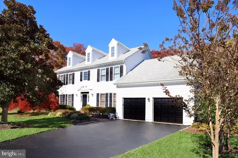 9410 Meadow Crossing Way, Fairfax Station, VA 22039