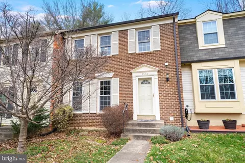 9660 Scotch Haven Dr, Vienna, VA 22181