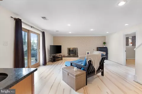 8604 Greeley Blvd, Springfield, VA 22152 photo 31