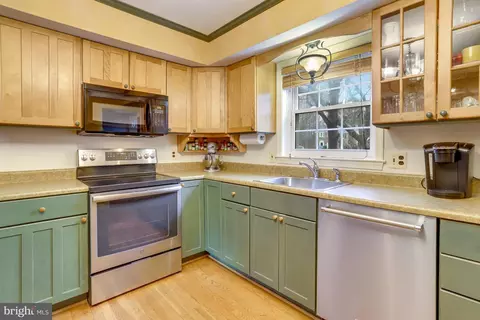 7773 Tiverton Dr #7773, Springfield, VA 22152 photo 19