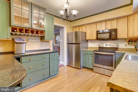 7773 Tiverton Dr #7773, Springfield, VA 22152 photo 17