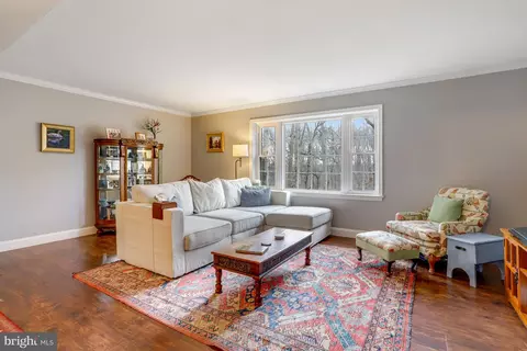 7773 Tiverton Dr #7773, Springfield, VA 22152 photo 9