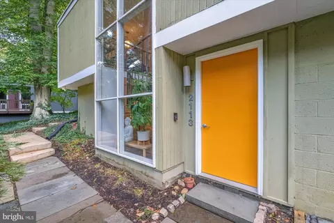 2113 Paul Spring Rd, Alexandria, VA 22307
