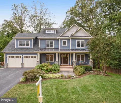 2512 Drexel St, Vienna, VA 22180 photo 2