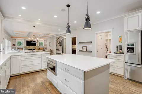 2512 Drexel St, Vienna, VA 22180 photo 22