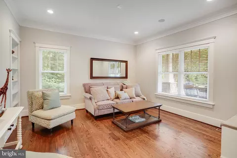 2512 Drexel St, Vienna, VA 22180 photo 8