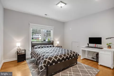 2512 Drexel St, Vienna, VA 22180 photo 41
