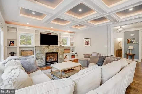 2512 Drexel St, Vienna, VA 22180 photo 17
