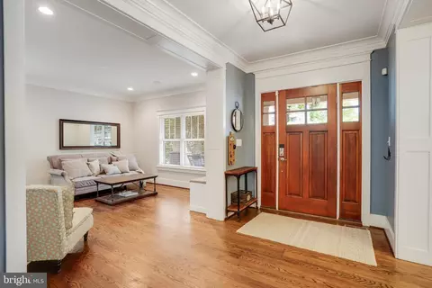 2512 Drexel St, Vienna, VA 22180 photo 7