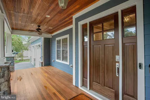 2512 Drexel St, Vienna, VA 22180 photo 4