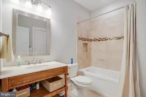 2512 Drexel St, Vienna, VA 22180 photo 42
